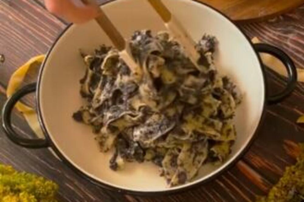 OVAJ VOJVOĐANSKI SPECIJALITET VRAĆA U DETINJSTVO KOLIKO GOD DA STE STARI: Dovoljno je samo JEDNOM da ga PROBATE