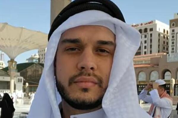 "TUGU SU MU PRIREDILI MAJKA I BRAT, PROMENIO JE VERU I KLANJAO SE NA MOJE OČI!" Ova žena je RAZOTKRILA Dejana JAVNO