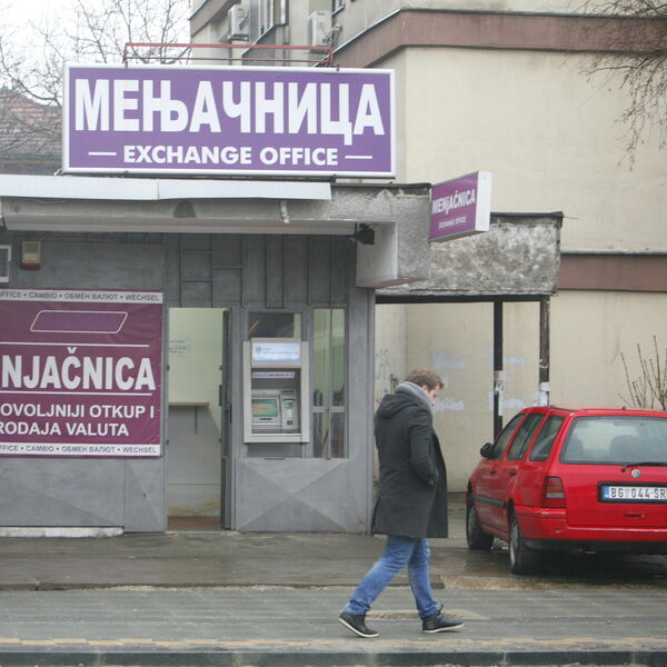 Evo da li skok evra može da poveća rate kredita: Jako je bitno da svi ovo dobro pročitate