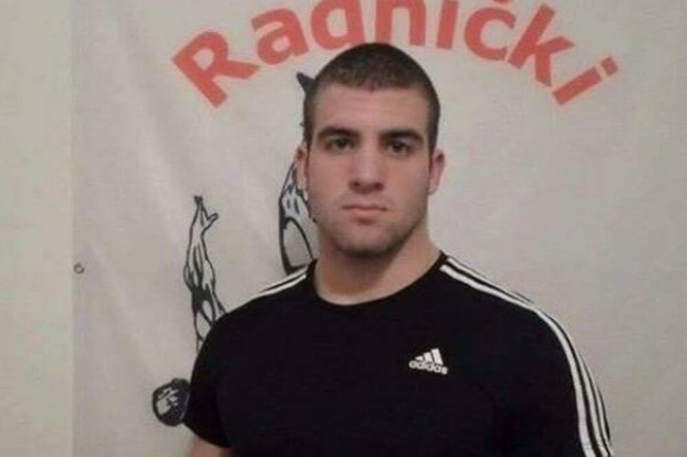 OVO JE RVAČ I REPREZENTATIVAC SRBIJE KOJI JE IZBODEN U KRAGUJEVCU: Bivši sportista u teškom stanju! (FOTO)