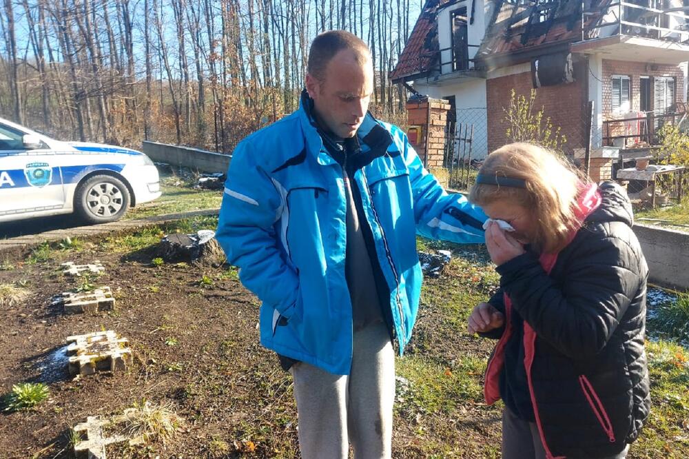 "OSTALI SMO BEZ SVEGA": Veliki požar porodici Tankosić u selu Prijevor UNIŠTIO KROV NAD GLAVOM (FOTO)