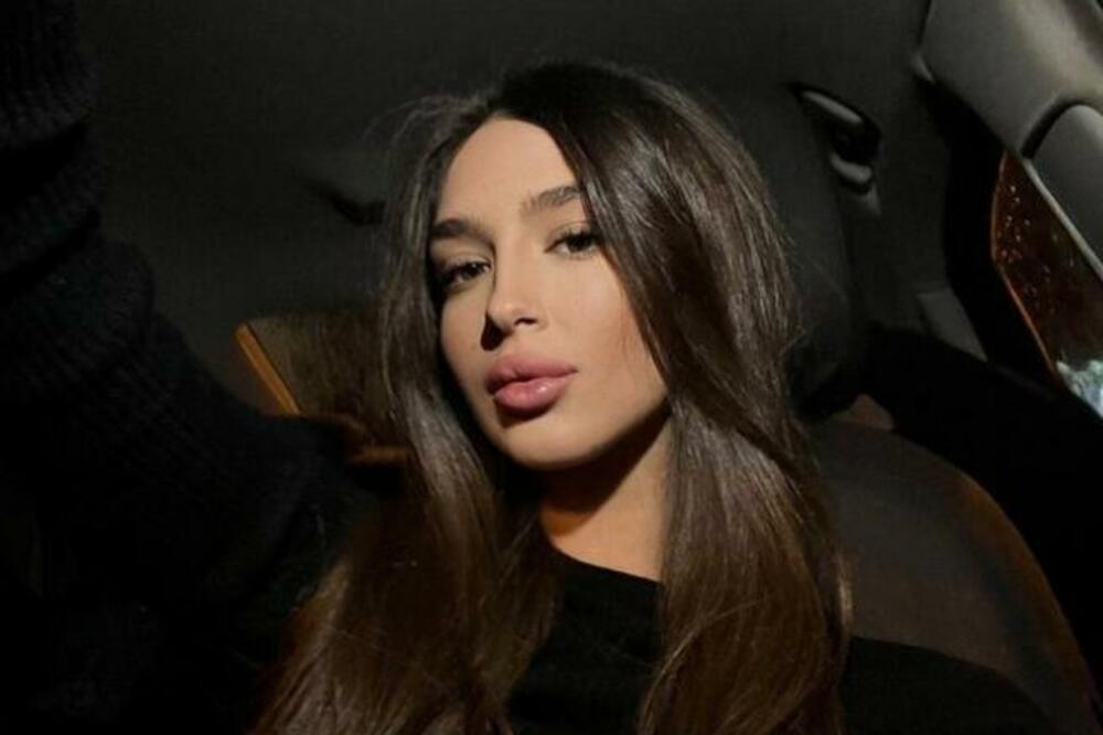 ON JE NOVI DEĆKO ĐINE DŽINOVIĆ: Prava je MUŠKARČINA, bićete IZNENAĐENI KADA GA VIDITE (FOTO)