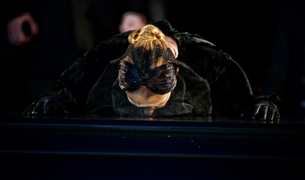 Pop ikona otkrila je kako je Rene jedini muškarac kog je ikad poljubila.