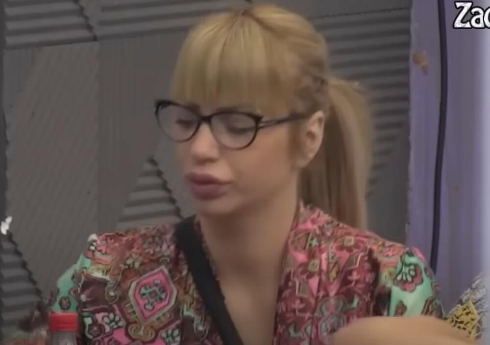 Miljanu veoma zanima kakve probleme Bebica zaista ima sa porodicom