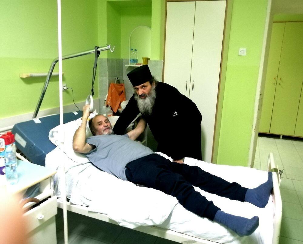 Otac Igor iz Kosovske Mitrovice došao je u Prokuplje da poseti Zorana u bolnici