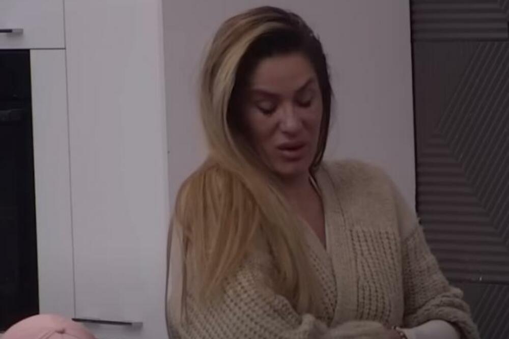 ANA DOBILA ŠIFROVANO PISMO OD JEDNOG ČOVEKA: Skakala od sreće, ZVEZDAN će POLUDETI