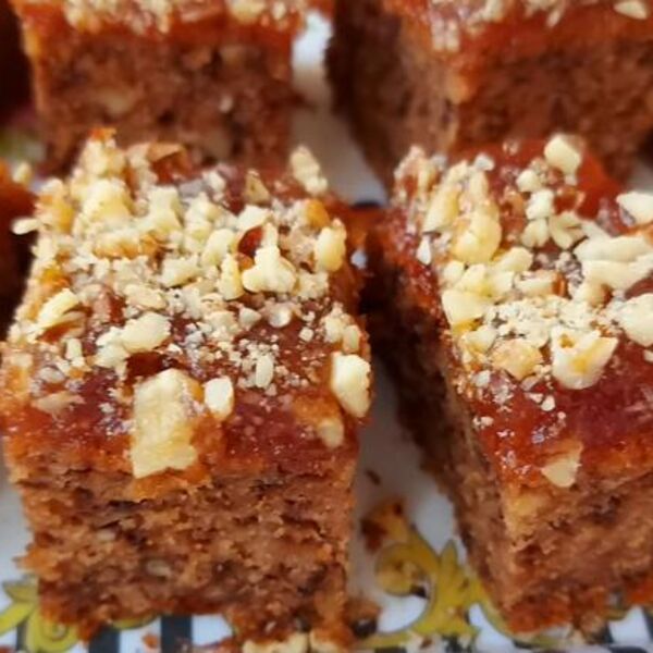 Ništa bolje od spoja džema i oraha: Za ovaj kolač i najbolje domaćice tražiće vam recept, a sprema se očas posla