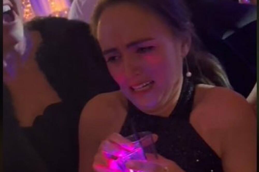 ZBOG OVOG OBIČAJA ĆE VAM BITI MUKA: Evo šta su morali da RADE na svadbi, NIJE za one sa SLABIM STOMAKOM (VIDEO)