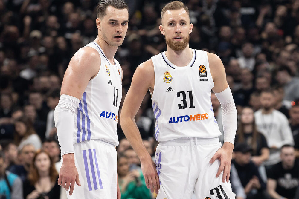 "KULTNI JUNAK PARTIZANOG NAVIJAČA!" Regionalni mediji oduševljeni dočekom Grobara za Hezonju i Musu (FOTO)