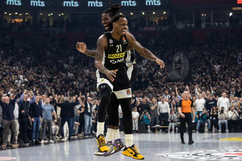 STRAŠAN GEST LESORA I NANELIJA: Zaboravili na umor i ODUŠEVILI navijače za sva vremena! (FOTO)