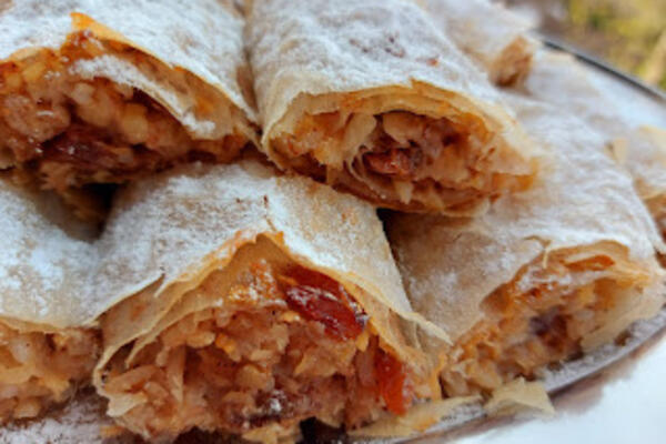 Slasna pita sa jabukama bez kapi ulja: Obogatite trpezu ovom poslasticom, odmah zapišite recept