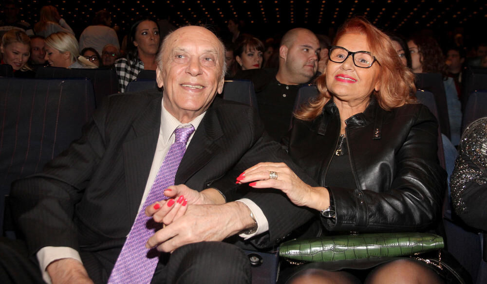 U osnovnoj školi bio jedan od najboljih đaka