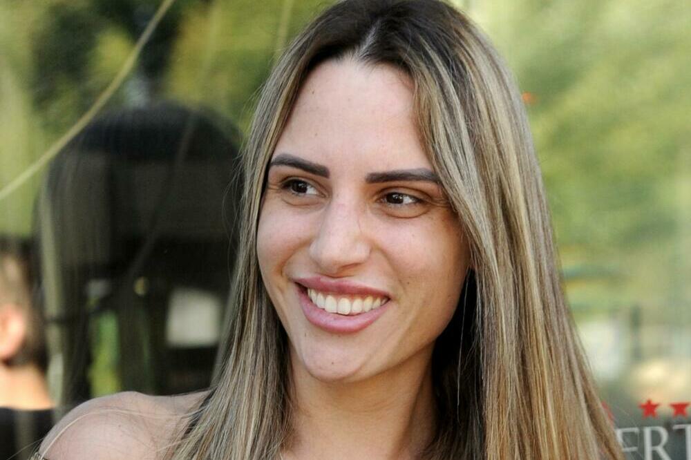 OPA BATO! Pašćete sa stolice kad vidite sa kim se SMUVALA Sofija: Svi ga ODLIČNO ZNATE (FOTO)