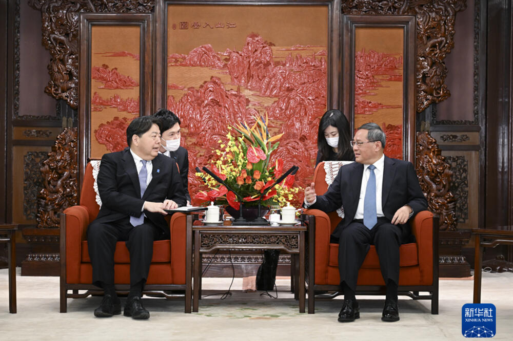 Premijer Li poziva Japan da se kloni rizika kako bi unapredio odnose sa Kinom