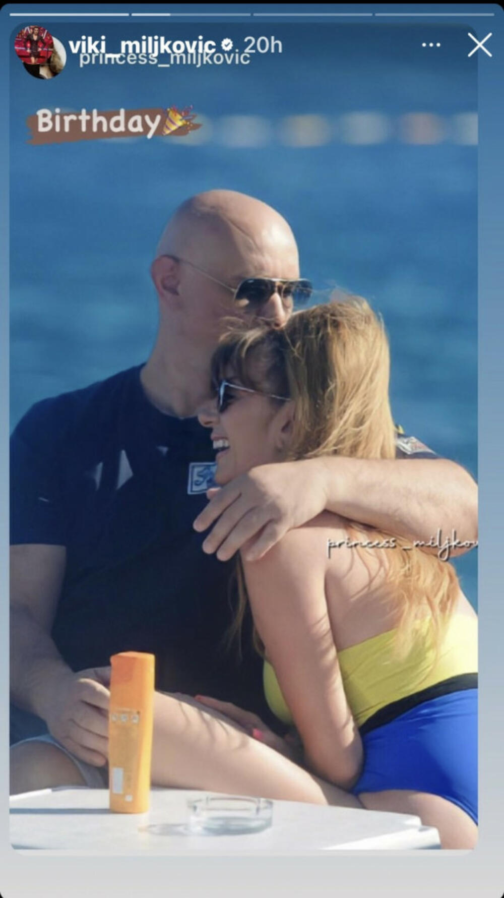 Retka fotografija Viki Miljković u bikiniju