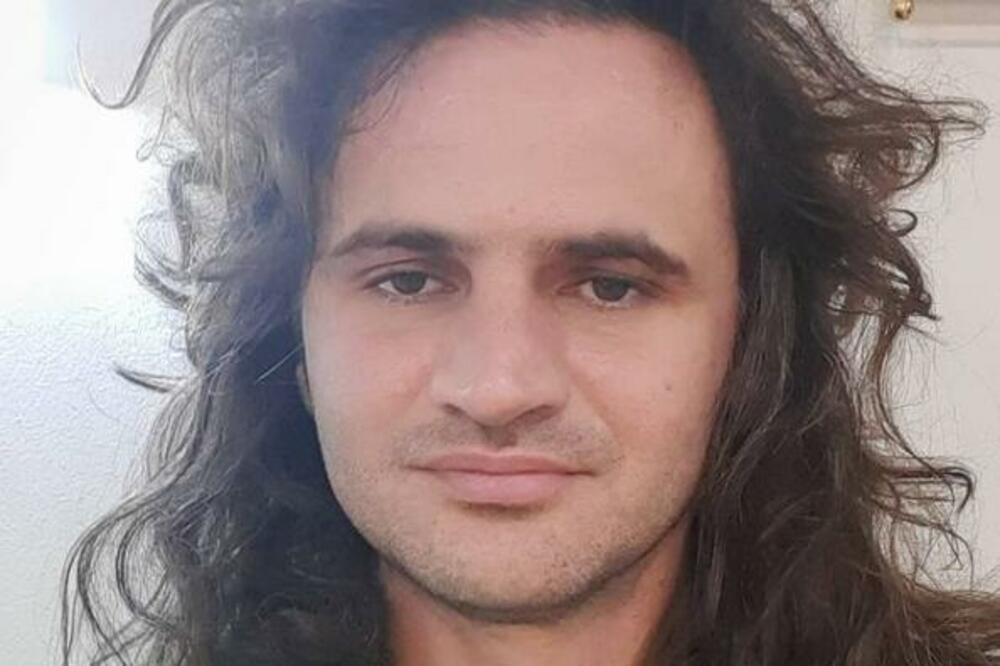 OGLASIO SE PRETUČENI PEVAČ IZ NOVOG PAZARA: Otkrio OZBILJNOST POVREDA i trenutno STANJE