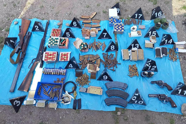 VELIKA ZAPLENA ORUŽJA NA TERITORIJI SRBIJE: Pronađena i DROGA, uhapšeno 7 osoba (FOTO)