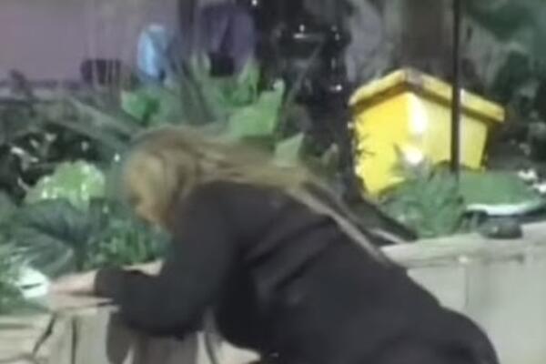 MILJANA KULIĆ SKOČILA U JEZERO, SEVNULO ONO ŠTO NE TREBA: Krupan kadar BEZ CENZURE na intimu, nacija FRAPIRANA