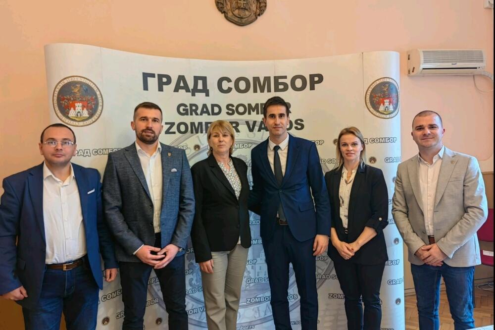 ZAPOČEO PROJEKAT "ZAPLOVI SRBIJOM":Sremska Mitrovica dobila međunarodno putničko pristanište i očekuje prve kruzere