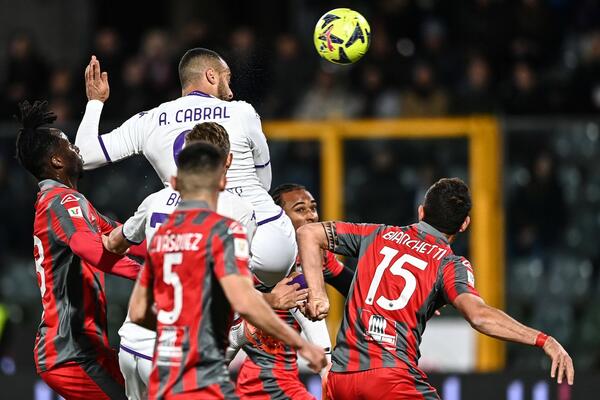 FIORENTINA JEDNOM NOGOM U FINALU! Kremoneze NEMOĆAN