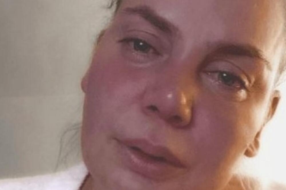 UDARNA VEST! OPERISANA JELENA DOKIĆ!