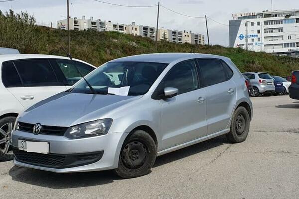 BEOGRAĐANIN SAMO HTEO DA PARKIRA AUTO, A SADA MORA DA ISKEŠIRA 10.000 DINARA: Nije mogao ni da sluti...