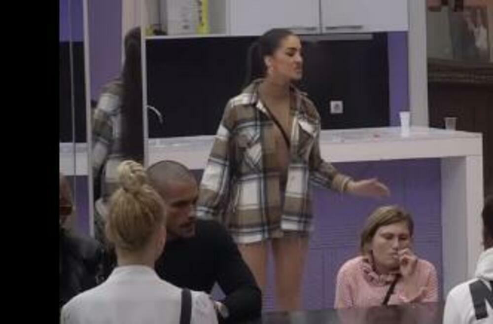 Anđela je žestok napala Anu