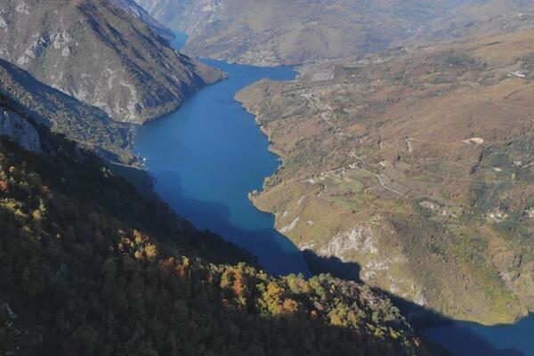 TOP 3 POGLEDA SA TARE KOJI ĆE VAS ODUŠEVITI: Ovde nastaju najbolje fotografije sa odmora (FOTO)