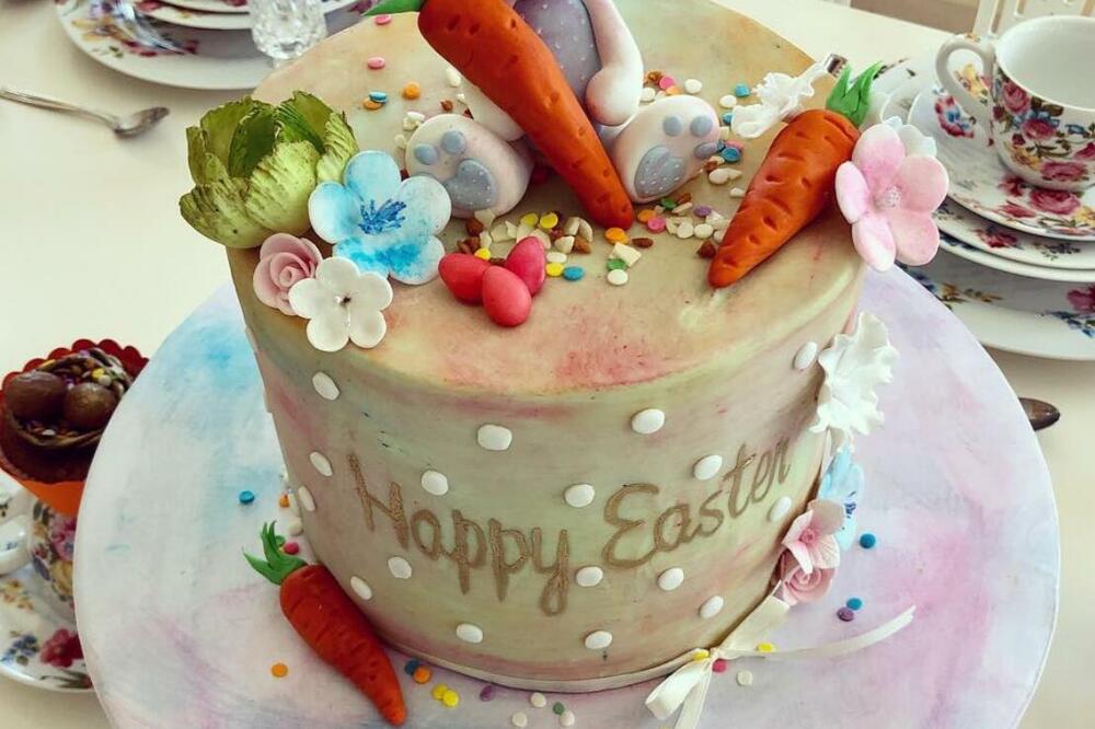 SEKA ALEKSIĆ ZA USKRS SPREMA NAJUKUSNIJU TORTU U SRBIJI: Sada je OTKRILA čuveni RECEPT, ovo svaka DOMAĆICA MOŽE