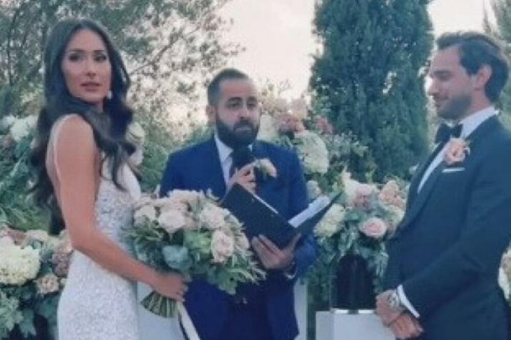 BIVŠA DEVOJKA SE UDALA ZA NJEGOVOG OCA I POSTALA MU MAĆEHA, PA USLEDIO JOŠ VEĆI ŠOK: Potez na svadbi ih RAZNEO