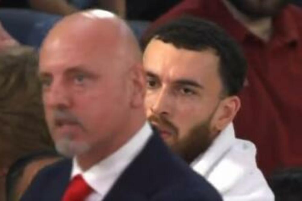 NOVI SKANDAL U MONAKU! Obradović i Džejms ponovo zaratili - Amerikanac krenuo na trenera! (VIDEO)