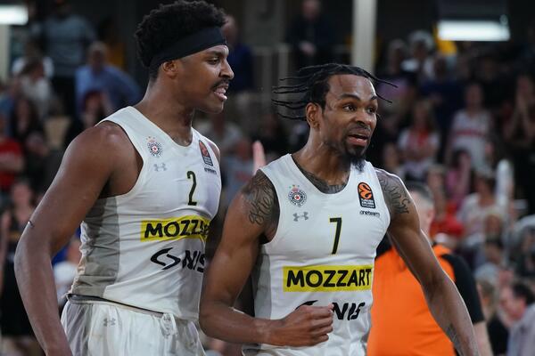PANTER I LEDEJ DOVELI PARTIZANU NBA POJAČANJE! Crno-beli trio sleteo u Beograd istim letom (FOTO)