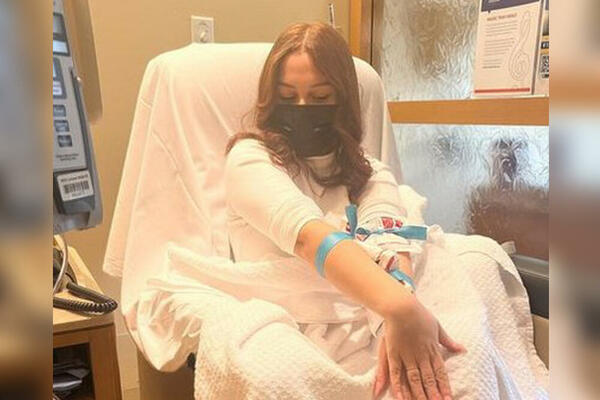 ANĐA SAZNALA DA BOLUJE OD MULTIPLE SKLEROZE U 24. GODINI: Upozorava na 3 ključna simptoma, obratite pažnju!