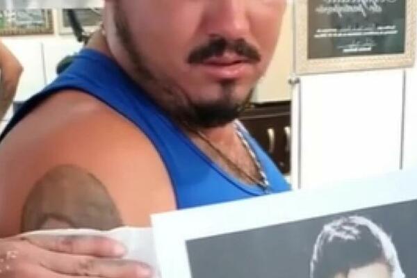 OTIŠAO DA ISTETOVIRA ANĐELINU DŽOLI: Pogrešio tatu majstora pa GORKO zažalio, ceo svet mu se SMEJE! (VIDEO)