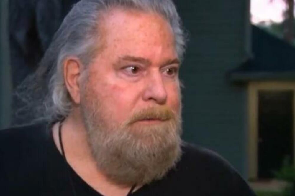 "CILJ NIJE BIO DA SE OSEĆAJU KAO DA ĆE UMRETI": Dobio otkaz nakon što je tražio od učenika da napišu OVO