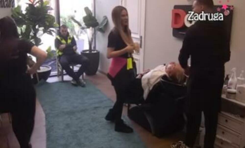 Ćurčićeva nije krila zadovoljstvo zbog nove boje