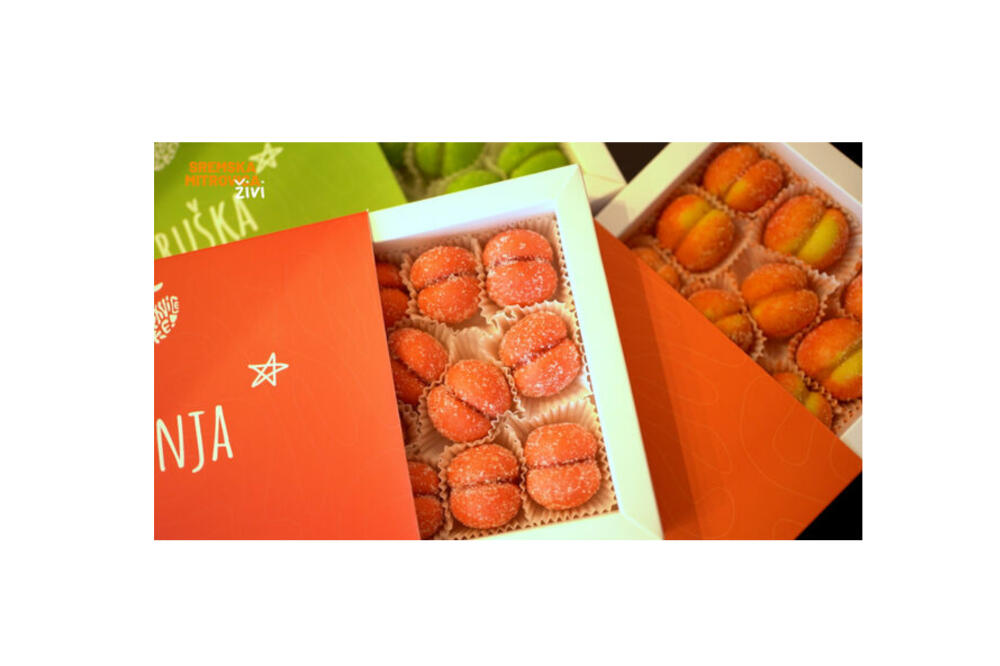 IZ SREMSKE MITROVICE STIŽU BRESKVICE BRE: Ideja da pokrenu porodični biznis nastala slučajno za trpezom