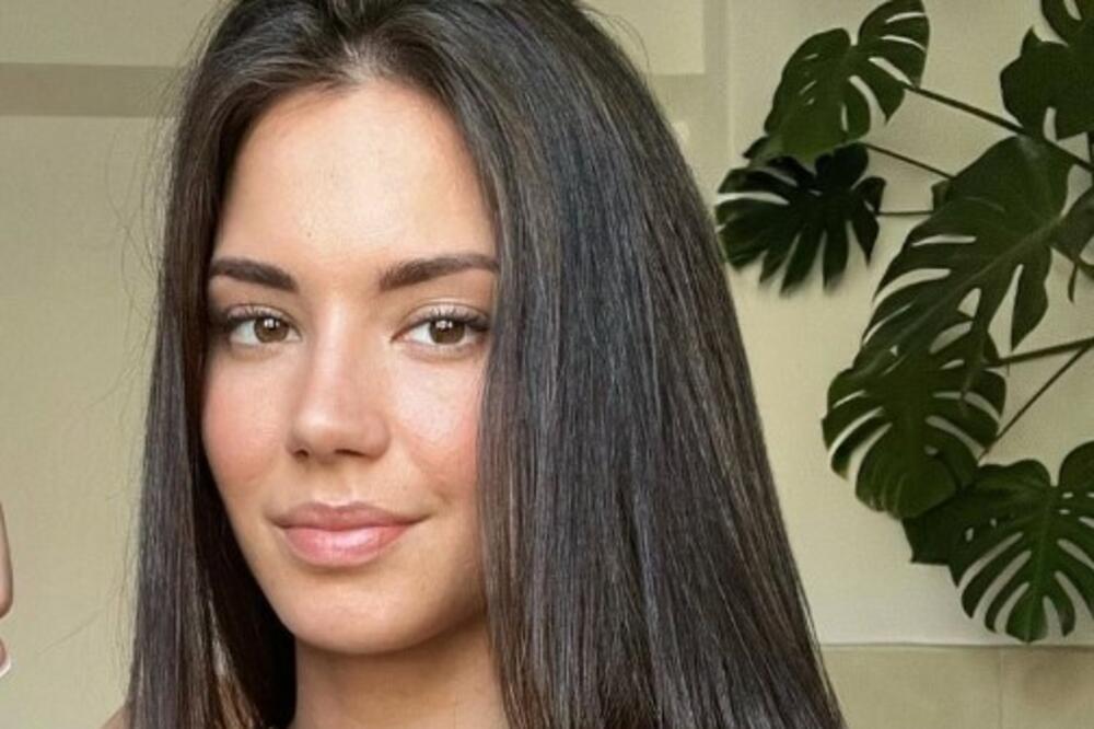 TOLIKO LEPA DEVOJKA, A... U grudi Vladislave svi gledaju zbog 1 DETALJA, pogledajte DOBRO (FOTO)