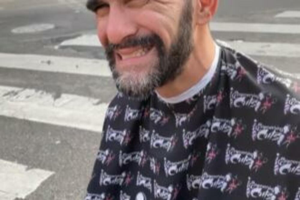 NAŠAO BESKUĆNIKA, PA REŠIO DA GA SREDI: Ličio na STARCA, a kad vidite kako sad IZGLEDA ostaćete ZAPANJENI (VIDEO)