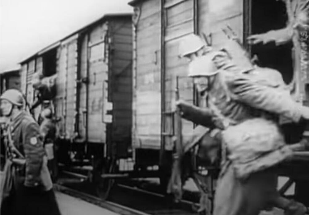 „Tog 6. maja, na Đurđevdan, otvaraju se vrata ćelije u zatvoru Beledija i ustaša još sa vrata kaže: „Ajte Srbi, Đurđevdanski uranak“