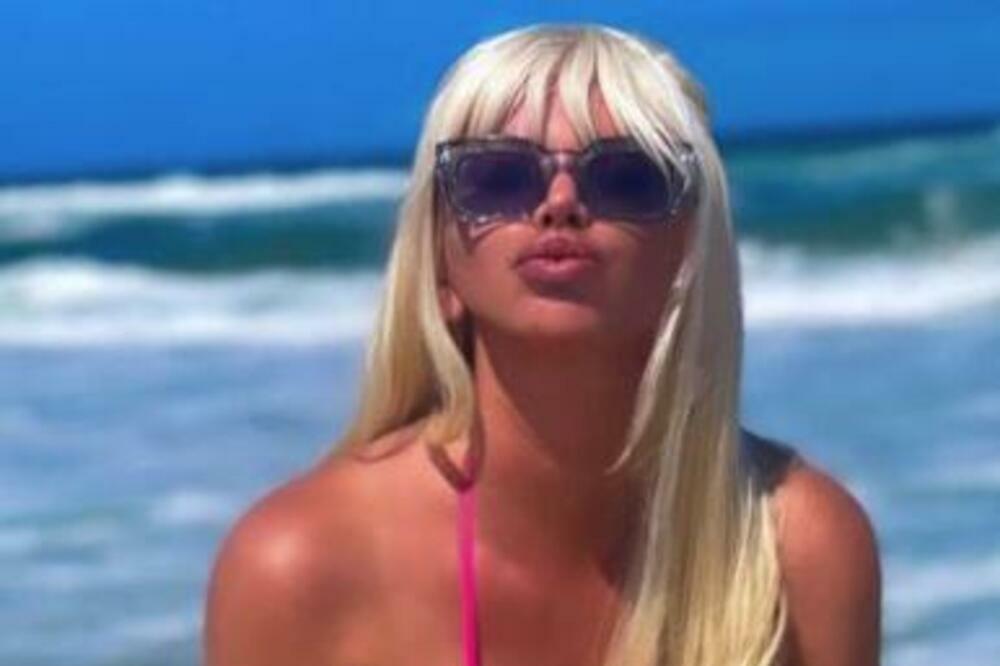 SAKRILA MU LICE PA NAVALILA! Dari OTKAZALE KOČNICE sa mlađim DEČKOM! DOHVATILI SE NASRED ULICE