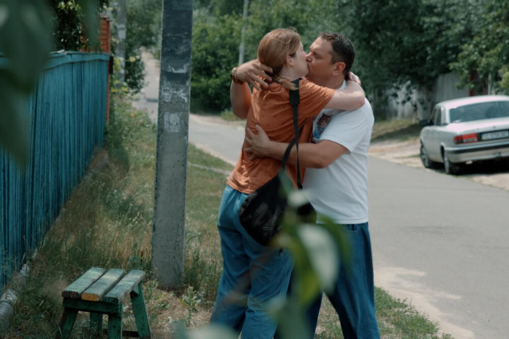 SVE JANINE LAŽI KONAČNO POČINJU DA IZLAZE NA VIDELO! Da li će zauvek izgubiti Denisovo poverenje nakon ovoga?