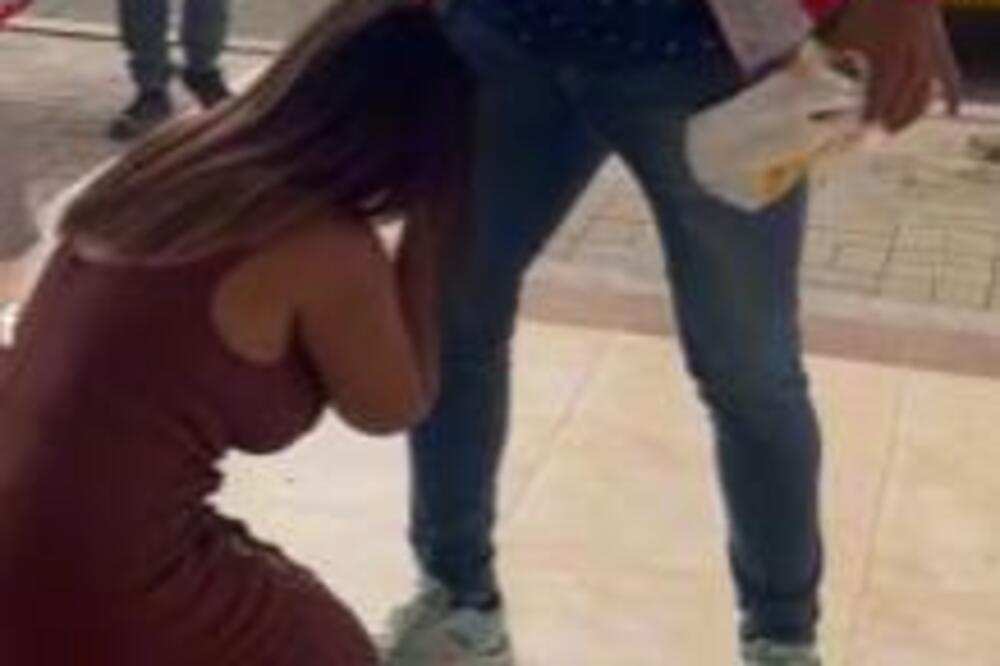 KLEČALA, ZAPOMAGALA I JECALA, MOLILA GA DA JOJ OPROSTI: Nećete verovati sa kim ga je PREVARILA, pukla BRUKA (VIDEO)