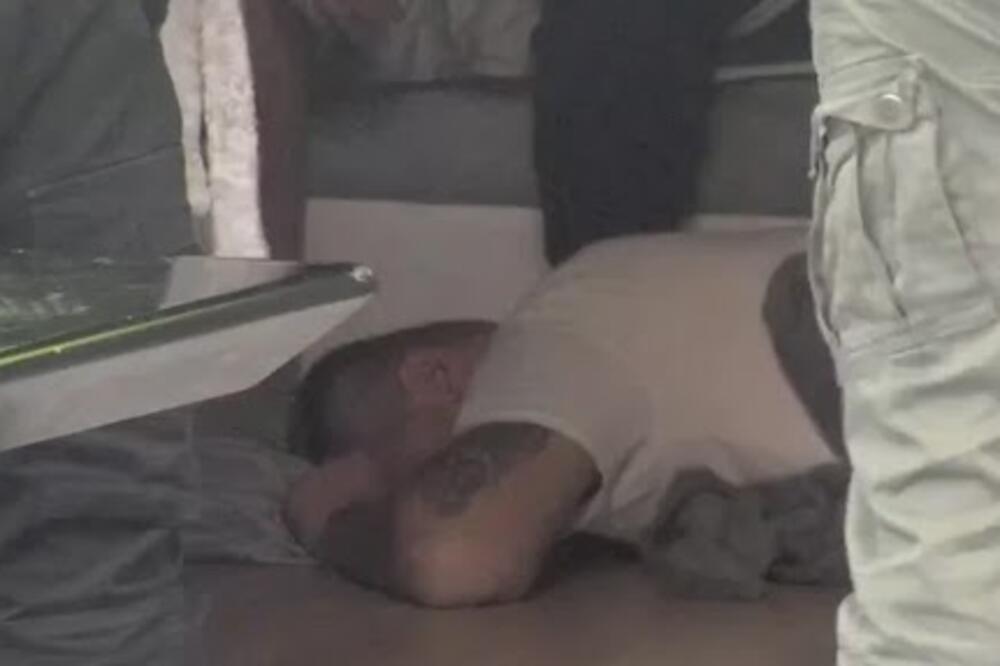 JANJUŠ SAZNAO DA MU JE UMRO BRAT: Zaplakao na sav glas, supruga Ena došla po njega