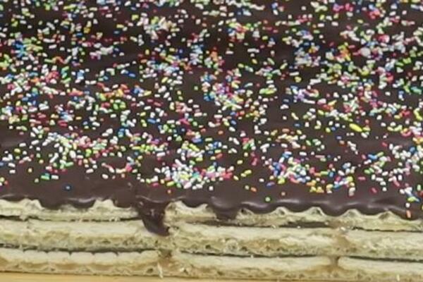 ČOKOLADNA POSLASTICA ZA USKRS KOJA SE SPREMA ZA 20 MINUTA: Ovakve OBLANDE još NISTE PROBALI, nema NIŠTA BOLJE