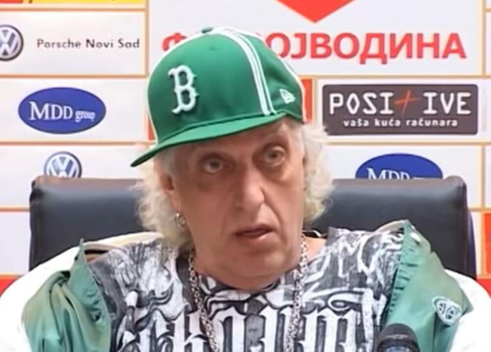 Kačketi su mu bila opsesija i imao ih je u svim bojama i dezenima.