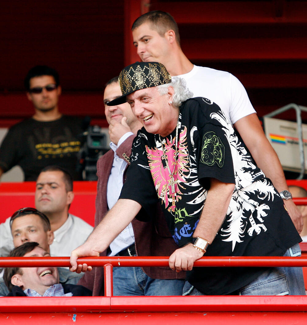 Šareniš na tribinama