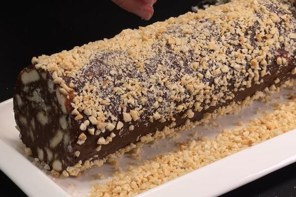 SITNI POSNI KOLAČI SA PLAZMOM SU SAVRŠEN UŽITAK ZA VREME PRAZNIKA: Kašiciča OVOG SASTOJKA daje posebno SLADAK UKUS