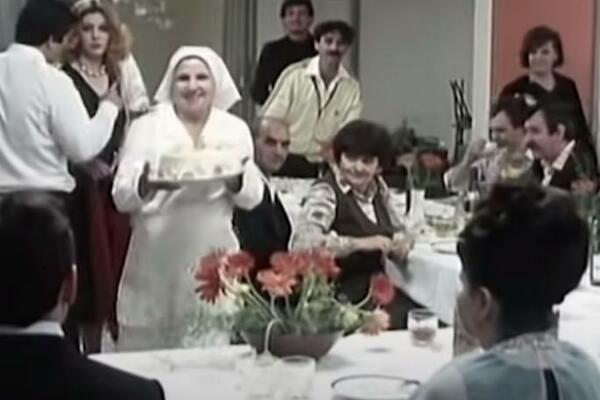 ISPLIVALA ISTINA! ČISTAČICA UZELA ULOGU NAŠOJ GLUMICI: Nikada mu nije OPROSTILA, do SMRTI ga mučila