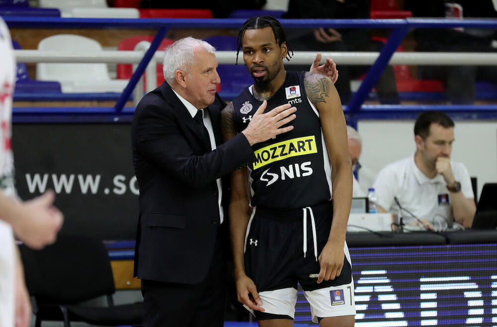 Željko Obradović i Kevin Panter na meču protiv FMP-a u Železniku